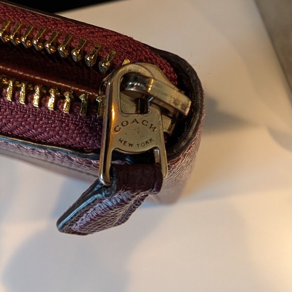 Coach 1941 Collection Accordion Zip Wallet - Picture 6 of 9